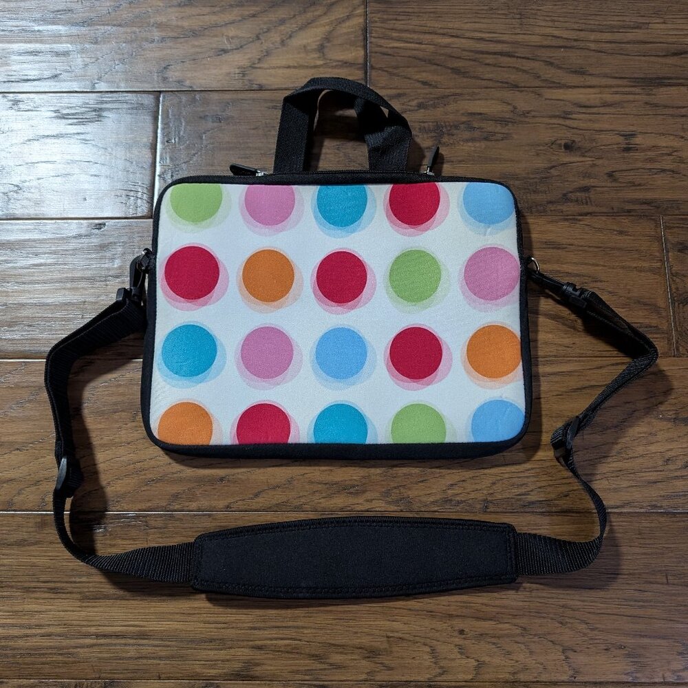 Chromebook polka dot carry case